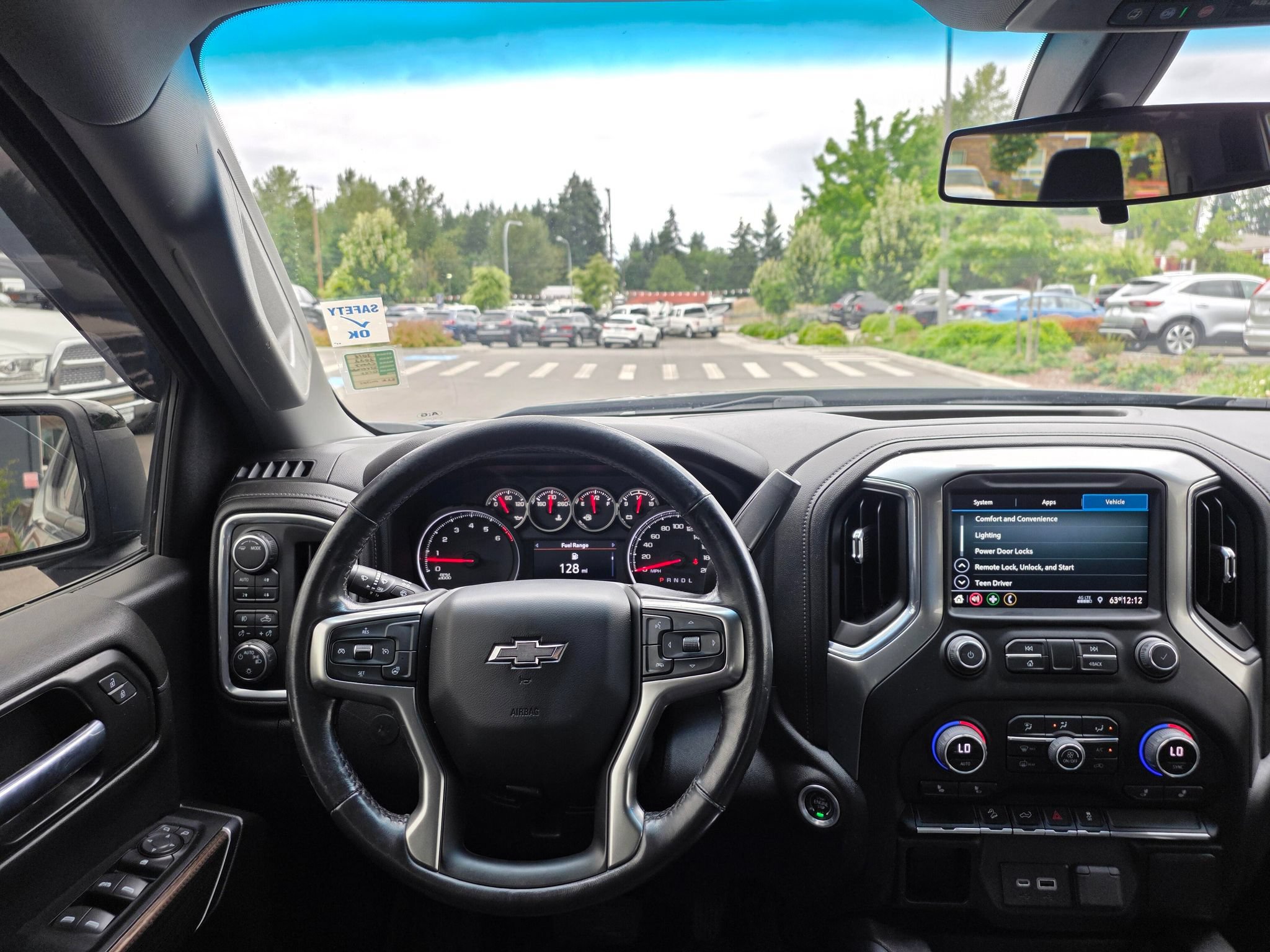 Used 2022 Chevrolet Silverado 1500 LT Trail Boss w/ Bed Protection Package AWD/4WD image 13