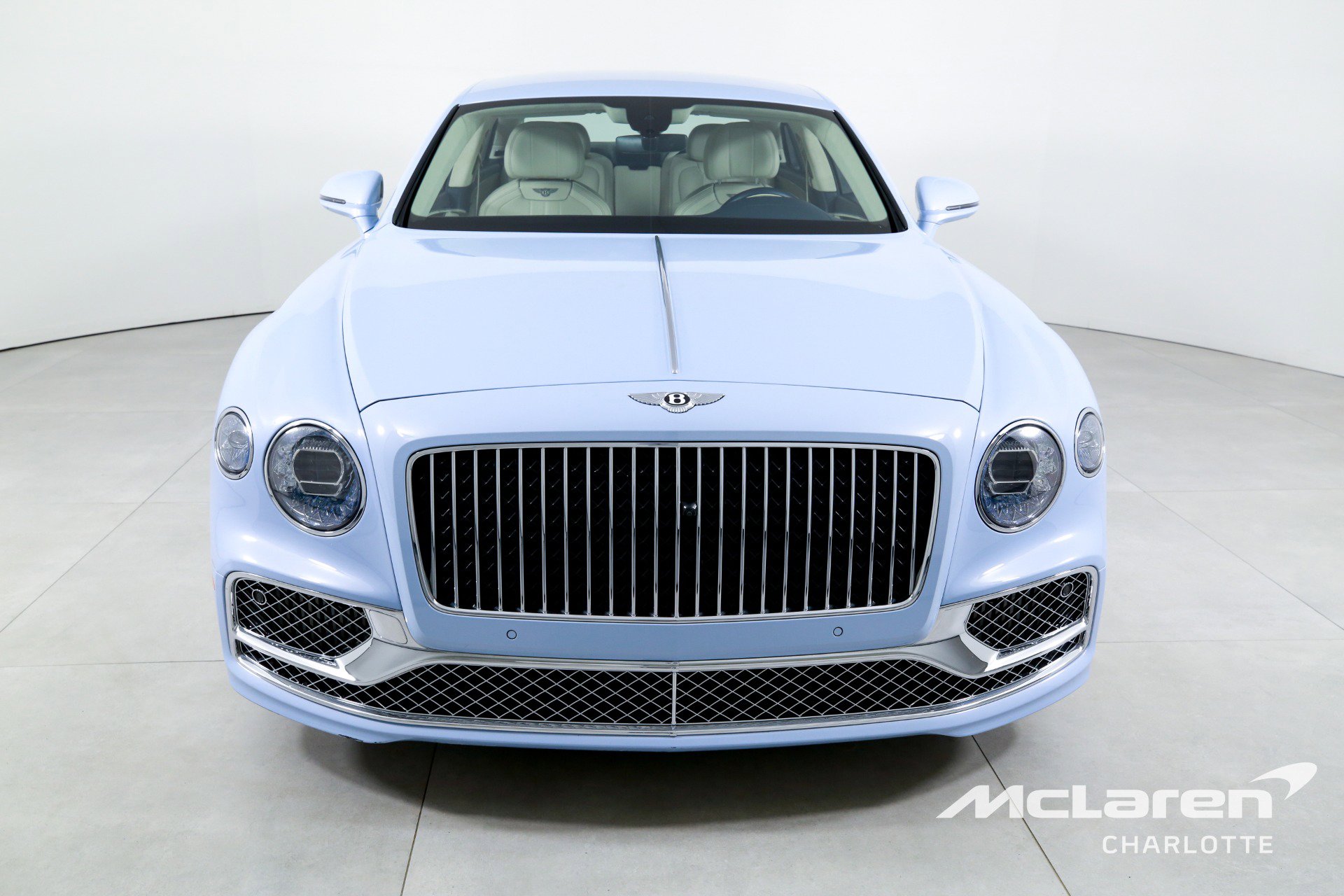 Used 2022 Bentley Flying Spur V8 image 4