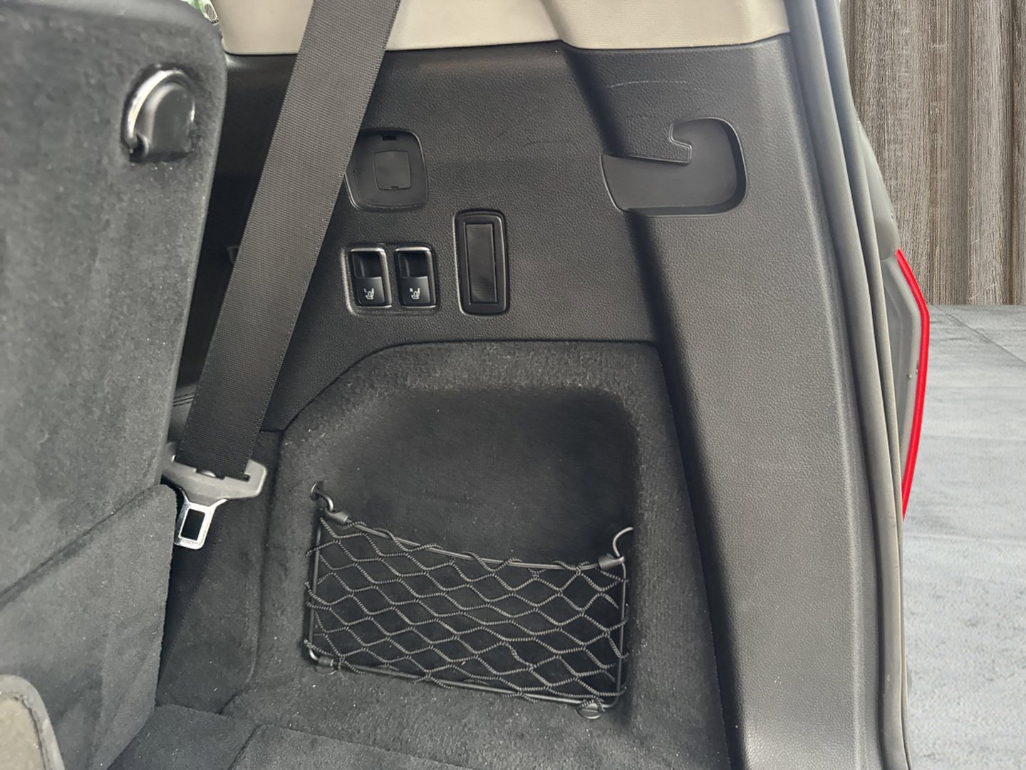 Used 2015 Mercedes-Benz GL 550 4MATIC image 34