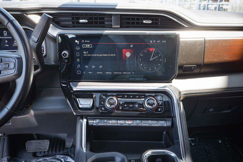 Used 2024 GMC Sierra 3500 Denali w/ Denali Reserve Package image 18