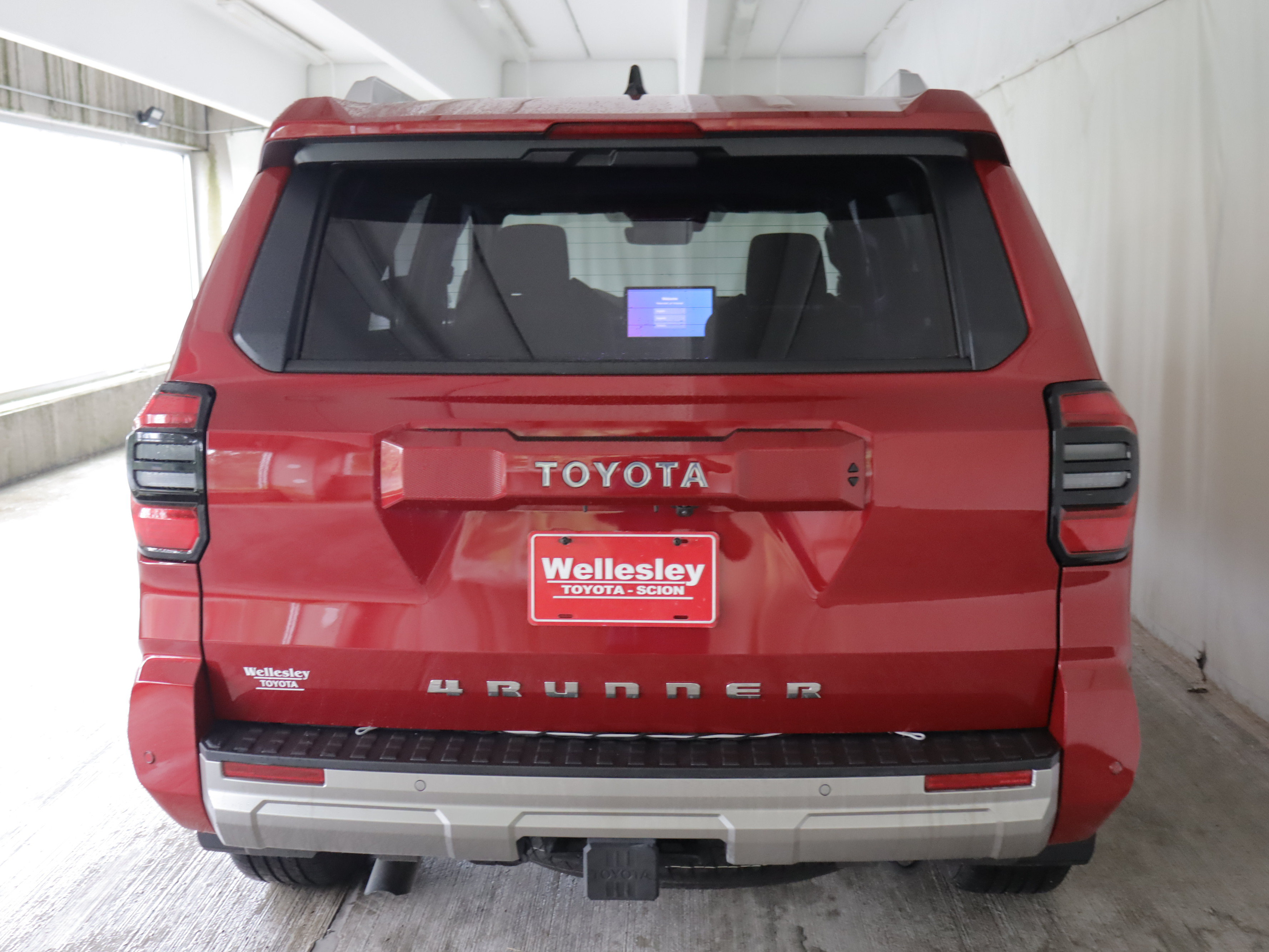 Used 2025 Toyota 4Runner Limited AWD/4WD image 27