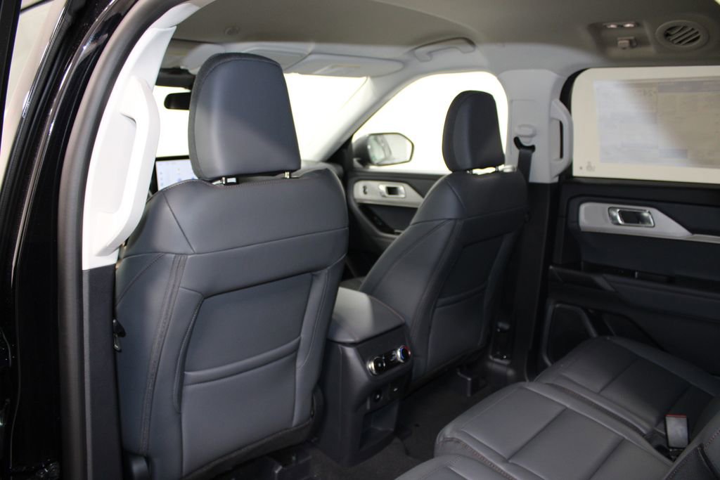 New 2026 Ford Explorer Active RWD image 26