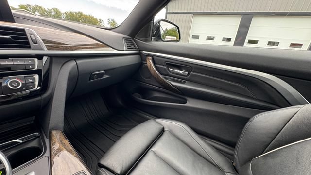 Used 2020 BMW 430i xDrive Coupe w/ M Sport Package AWD/4WD image 47