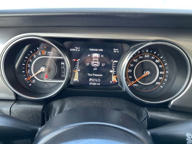 Used 2020 Jeep Wrangler Unlimited Sahara AWD/4WD image 28
