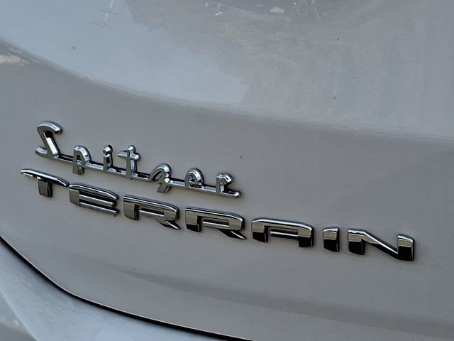 Used 2024 GMC Terrain SLT image 32