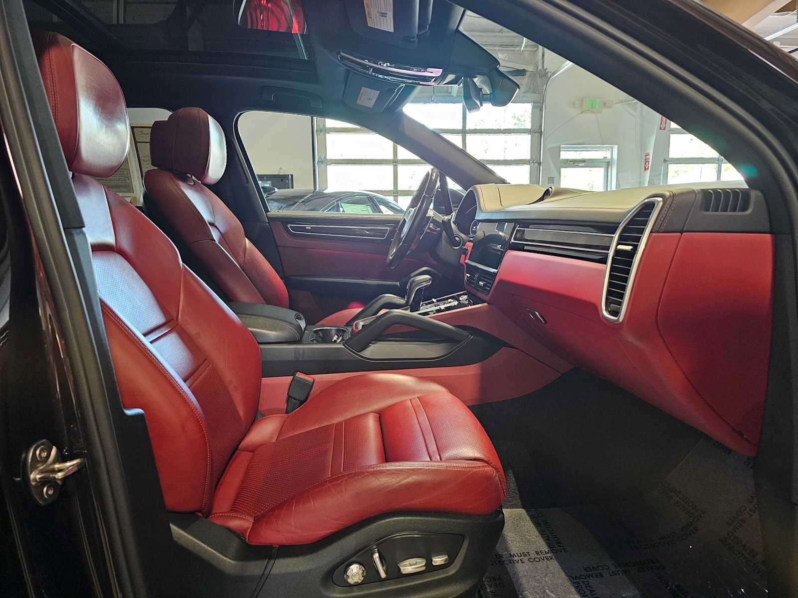 Used 2019 Porsche Cayenne AWD/4WD image 10