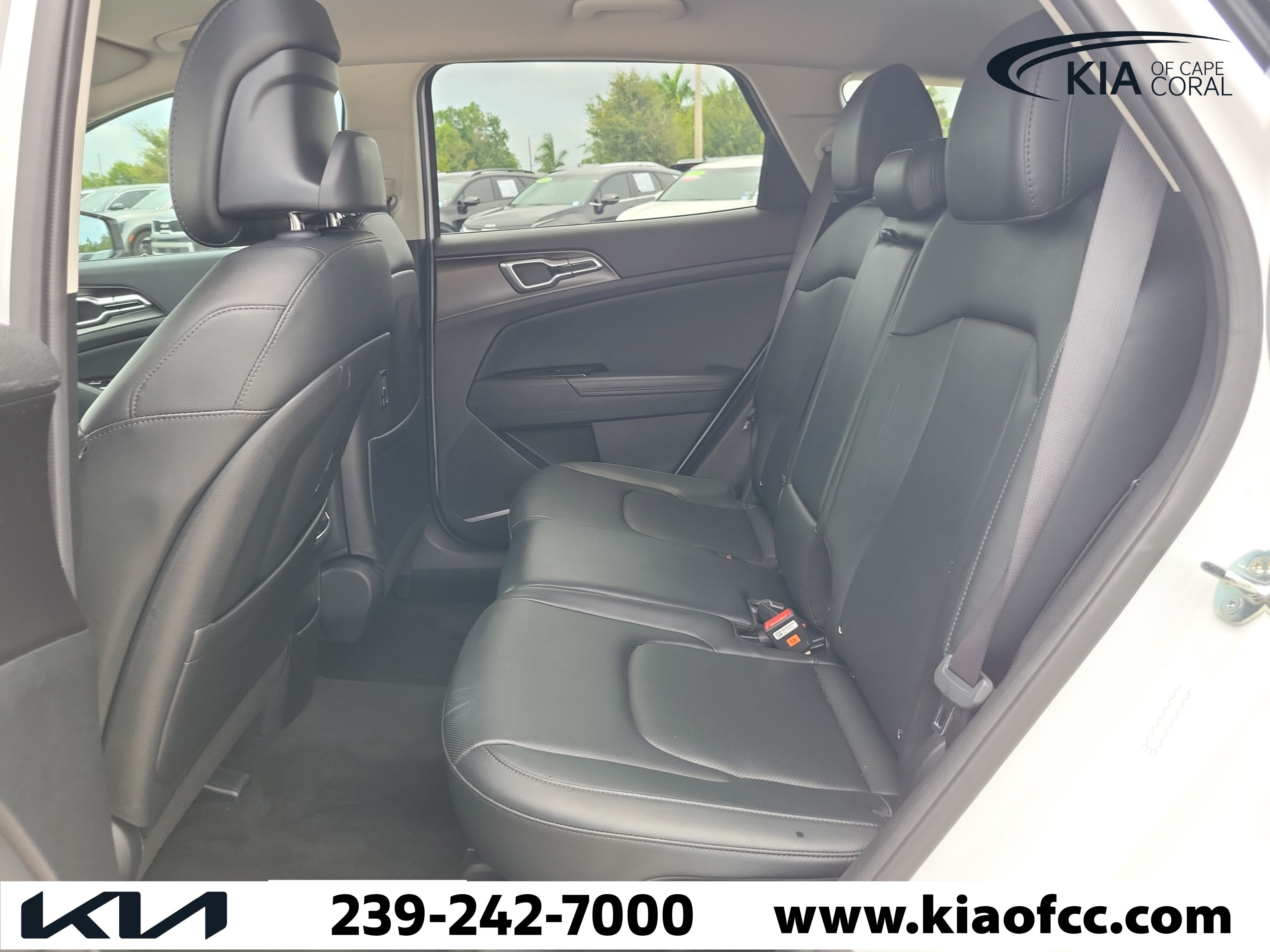 Certified 2024 Kia Sportage EX FWD image 11