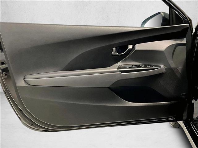 Used 2020 Hyundai Veloster 2.0 Premium image 18