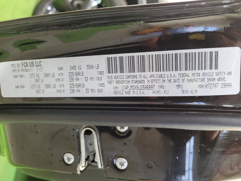 Used 2018 Jeep Cherokee Limited w/ Technology Group image 33