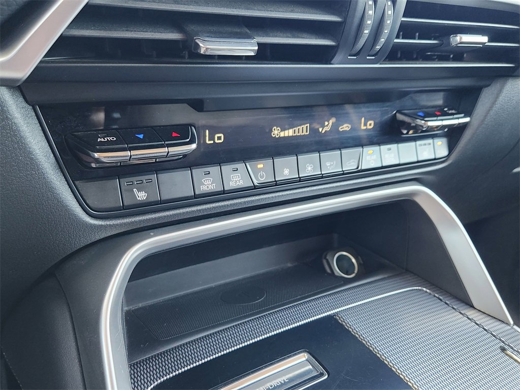 Used 2024 MAZDA CX-90 3.3 Turbo w/ Preferred Plus image 13