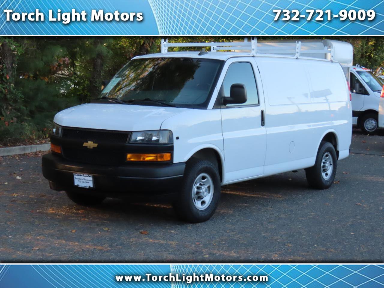 Used 2019 Chevrolet Express 3500 w/ Driver Convenience Package image 1