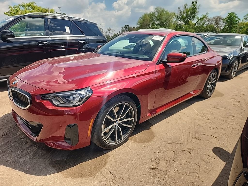 Used 2025 BMW 230i Coupe image 1