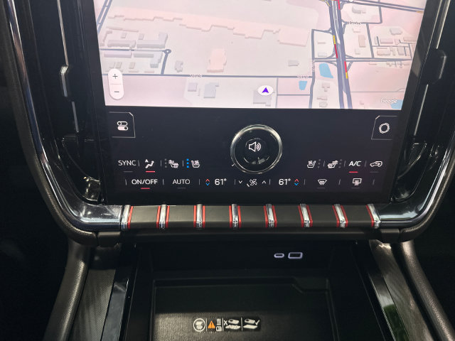 Certified 2025 GMC Yukon AT4 w/ AT4 Premium Plus Package AWD/4WD image 19