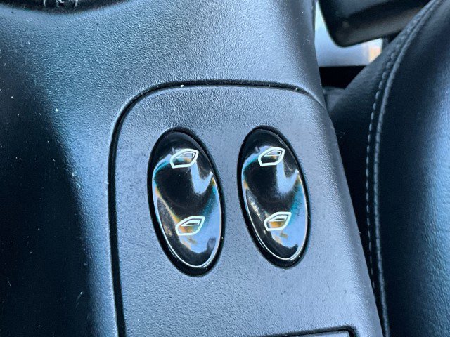 Used 2000 Porsche Boxster S RWD image 23