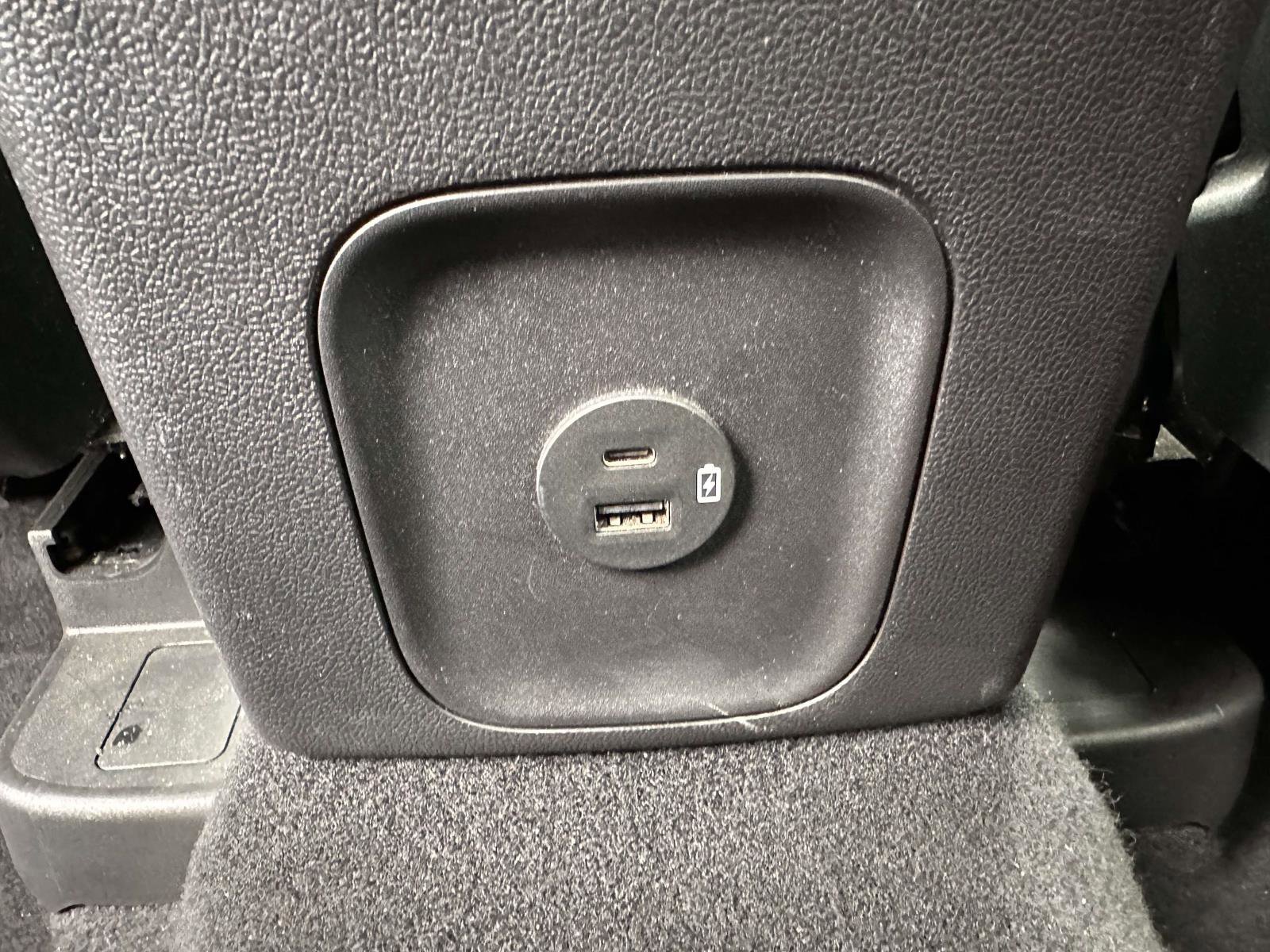 Certified 2022 Ford Escape SE w/ SE Sport Appearance Package AWD/4WD image 15