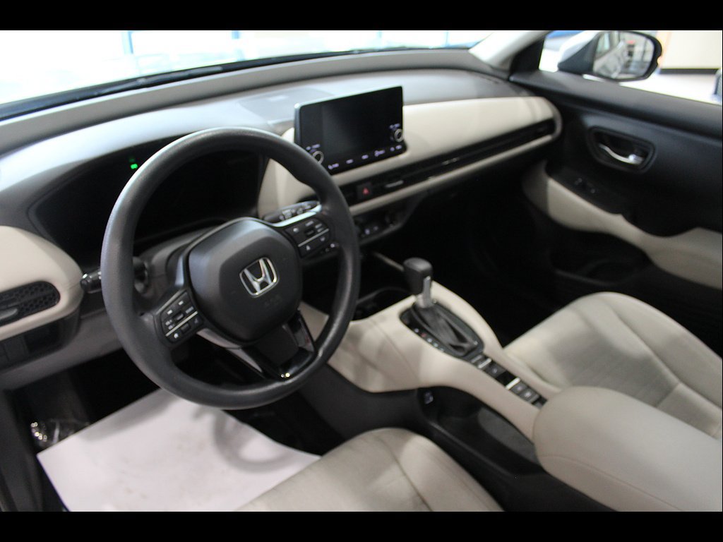 Certified 2023 Honda HR-V LX image 13
