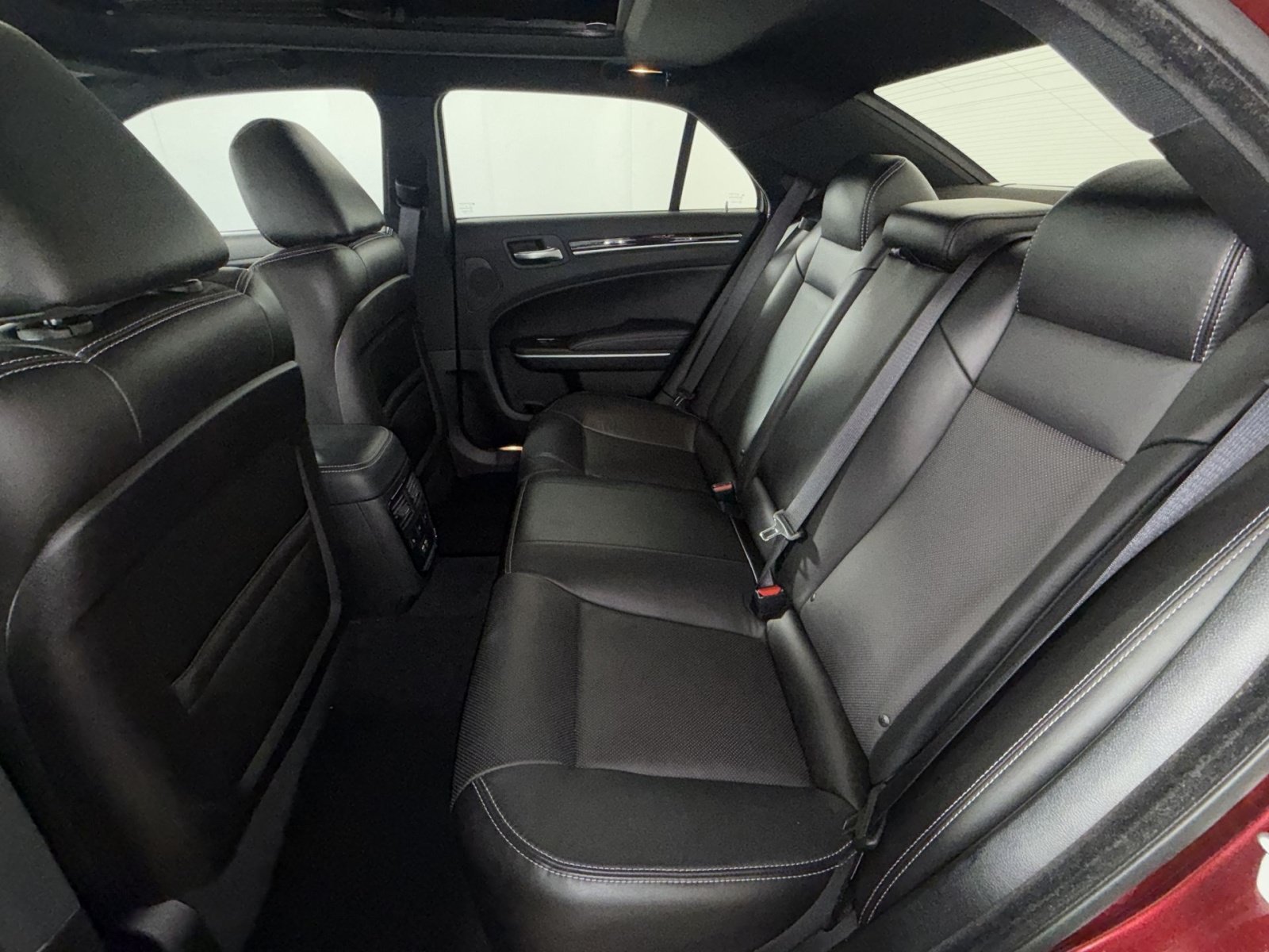 Used 2023 Chrysler 300 S w/ Comfort Group RWD image 25