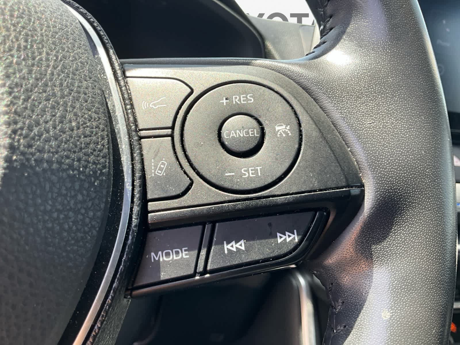 Used 2020 Toyota RAV4 XSE w/ XSE Grade Weather Package AWD/4WD image 23