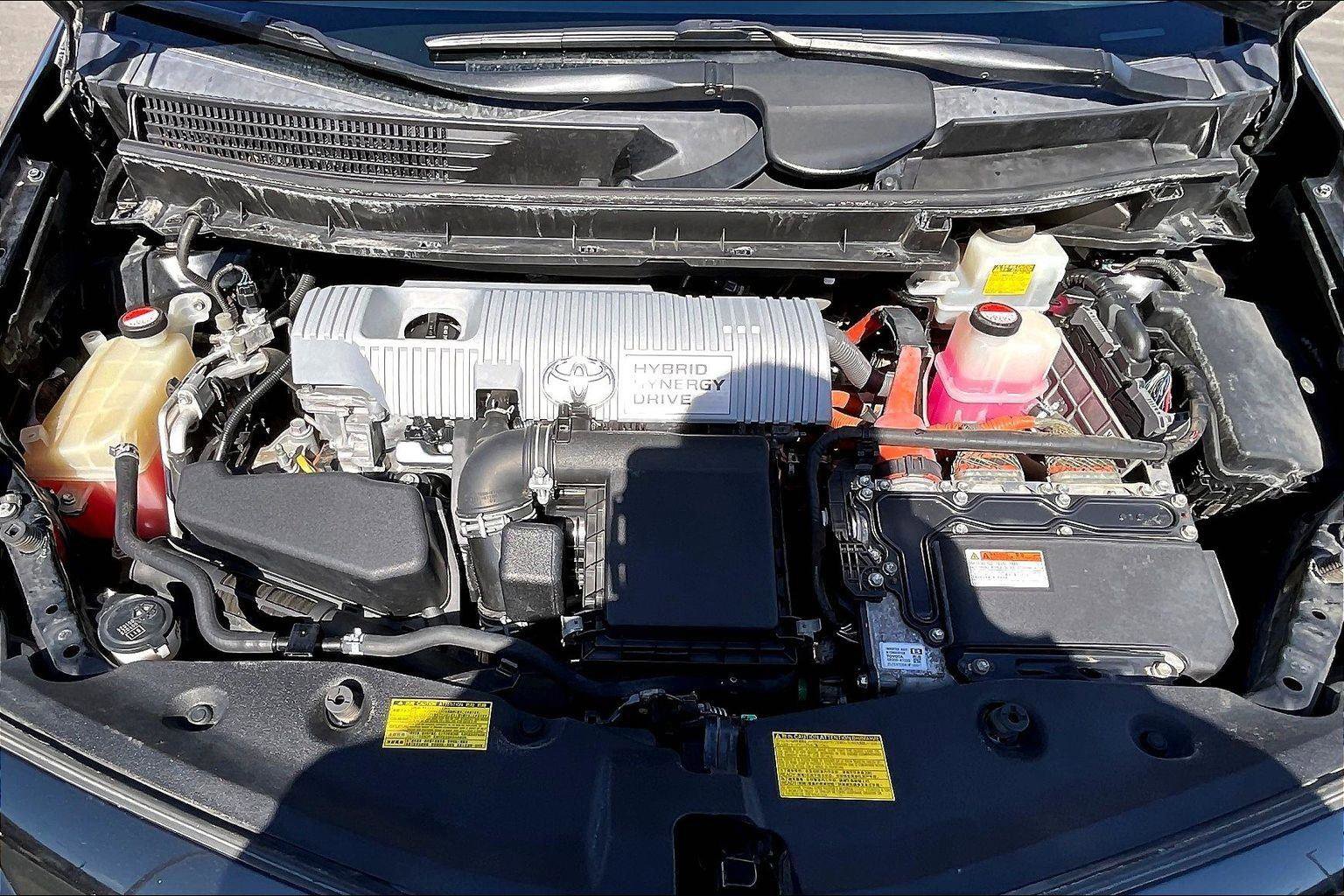 Used 2014 Toyota Prius V Two image 10