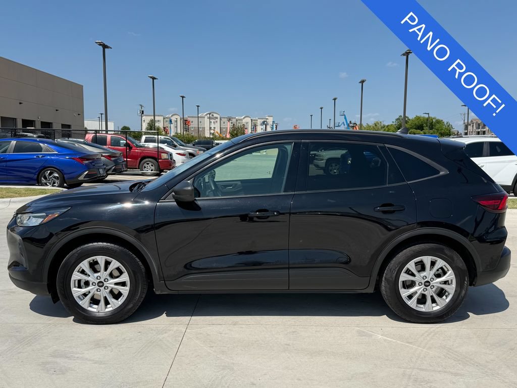 Used 2025 Ford Escape Active w/ Tech Pack #1 FWD image 4