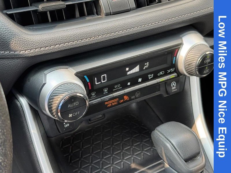 Used 2020 Toyota RAV4 XLE w/ All Weather Liner Package AWD/4WD image 28