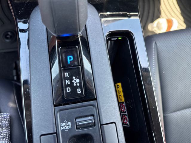 Used 2023 Toyota Prius XLE AWD/4WD image 19