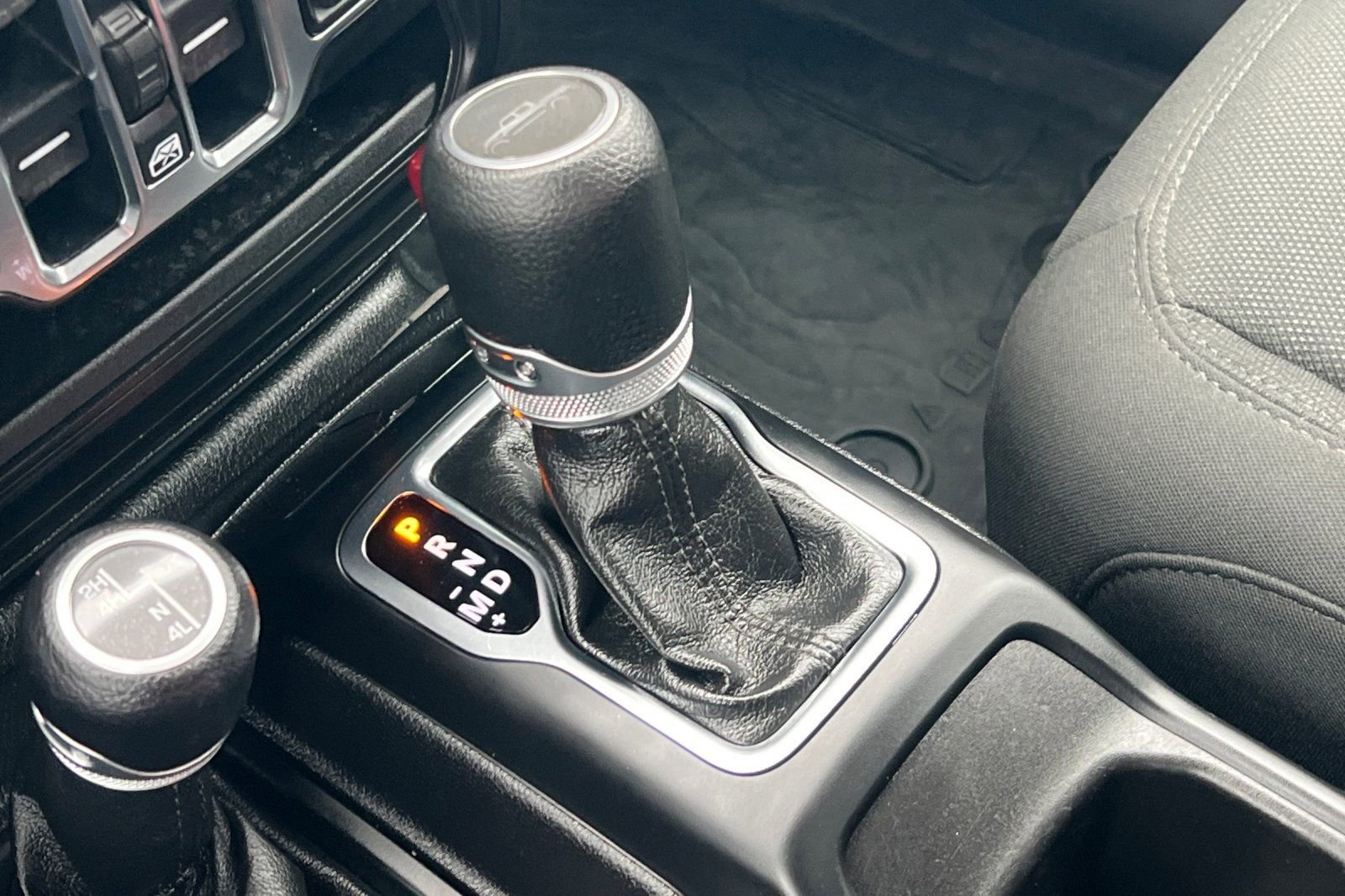 Used 2020 Jeep Gladiator Sport w/ Quick Order Package 24S image 21