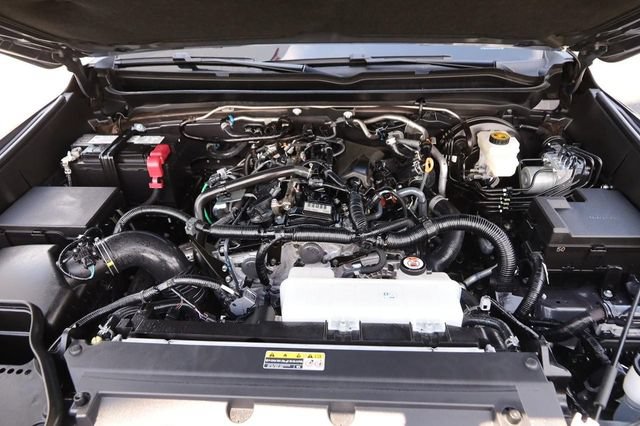 Used 2025 Toyota Tacoma TRD Sport w/ TRD Sport Premium Package AWD/4WD image 31