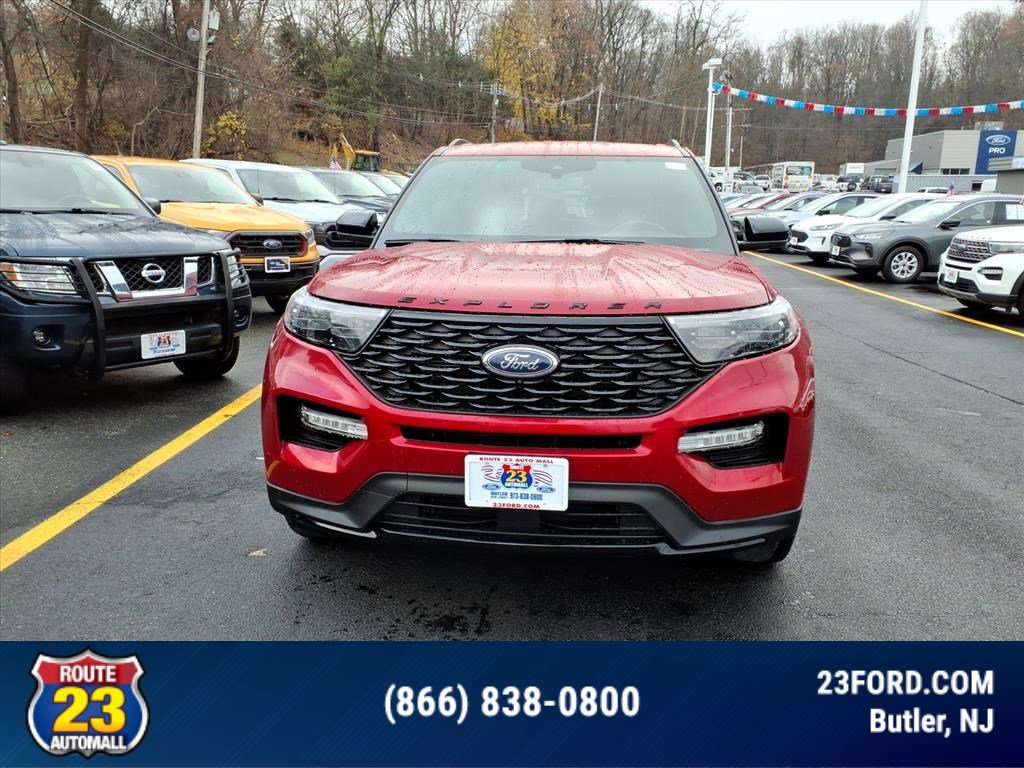 Certified 2022 Ford Explorer ST-Line w/ Class IV Trailer Tow Package image 2