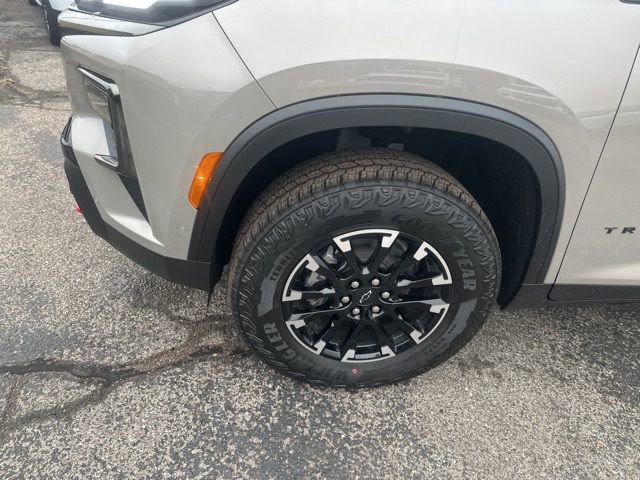 New 2026 Chevrolet Traverse Z71 w/ Enhanced Driving Package image 10