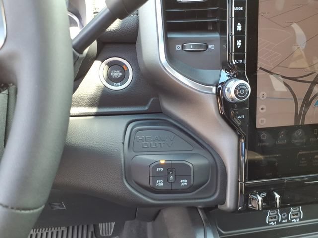 New 2026 RAM 2500 Laramie AWD/4WD image 11