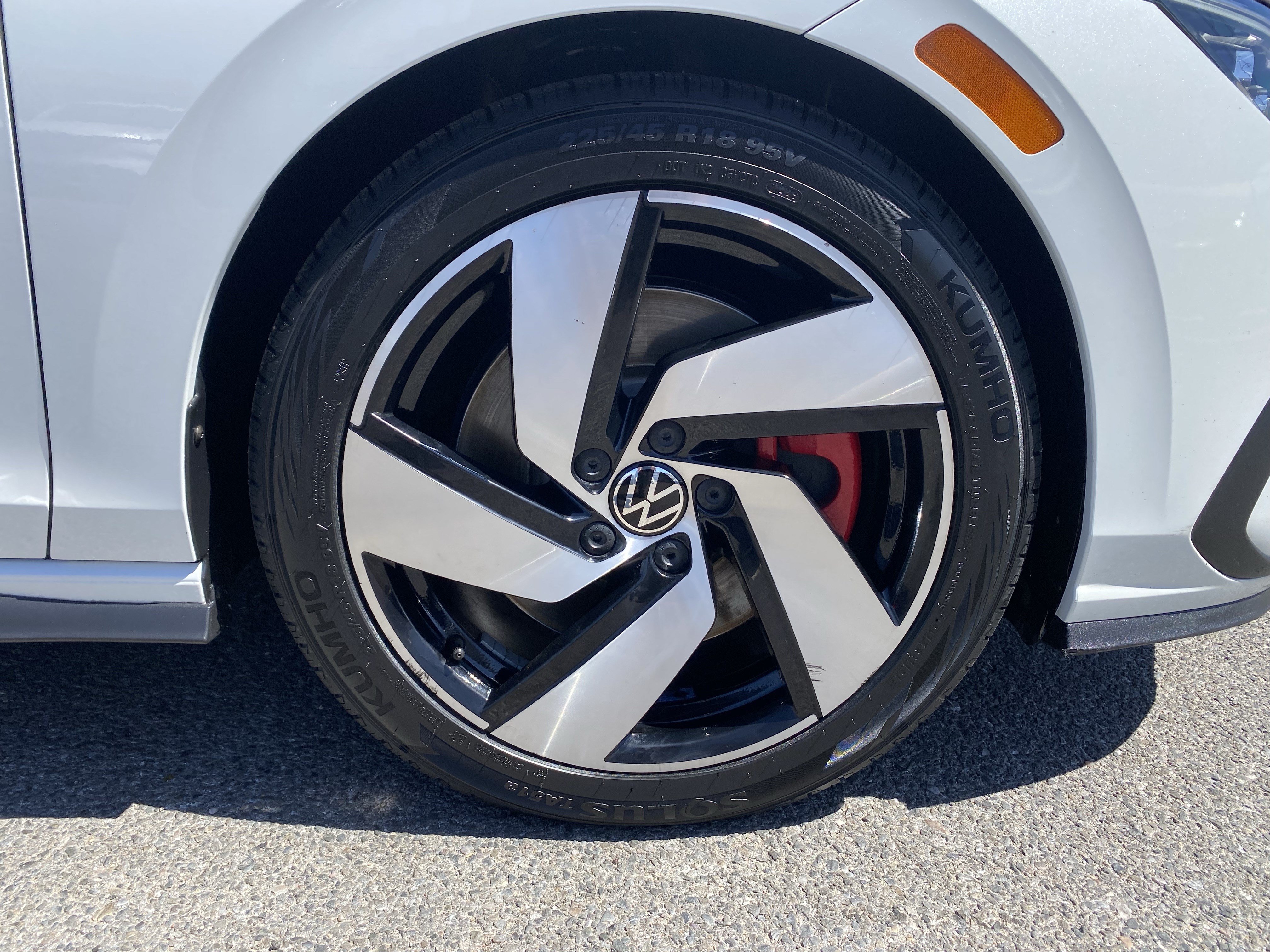 Certified 2022 Volkswagen GTI SE FWD image 11