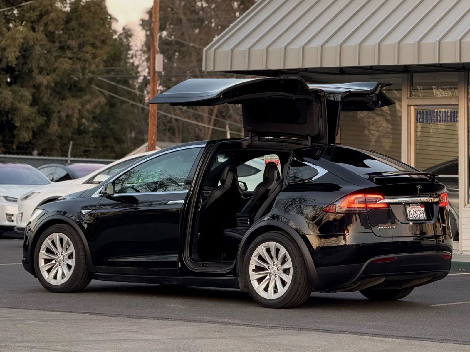 Used 2016 Tesla Model X 75D image 7