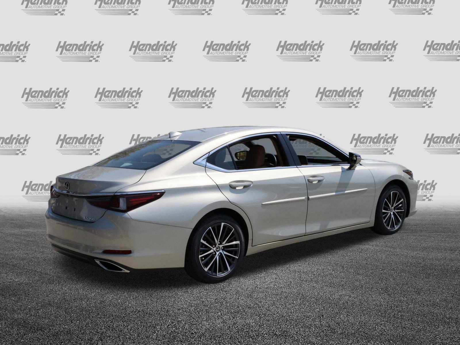 Certified 2025 Lexus ES 350 w/ Premium Package image 9