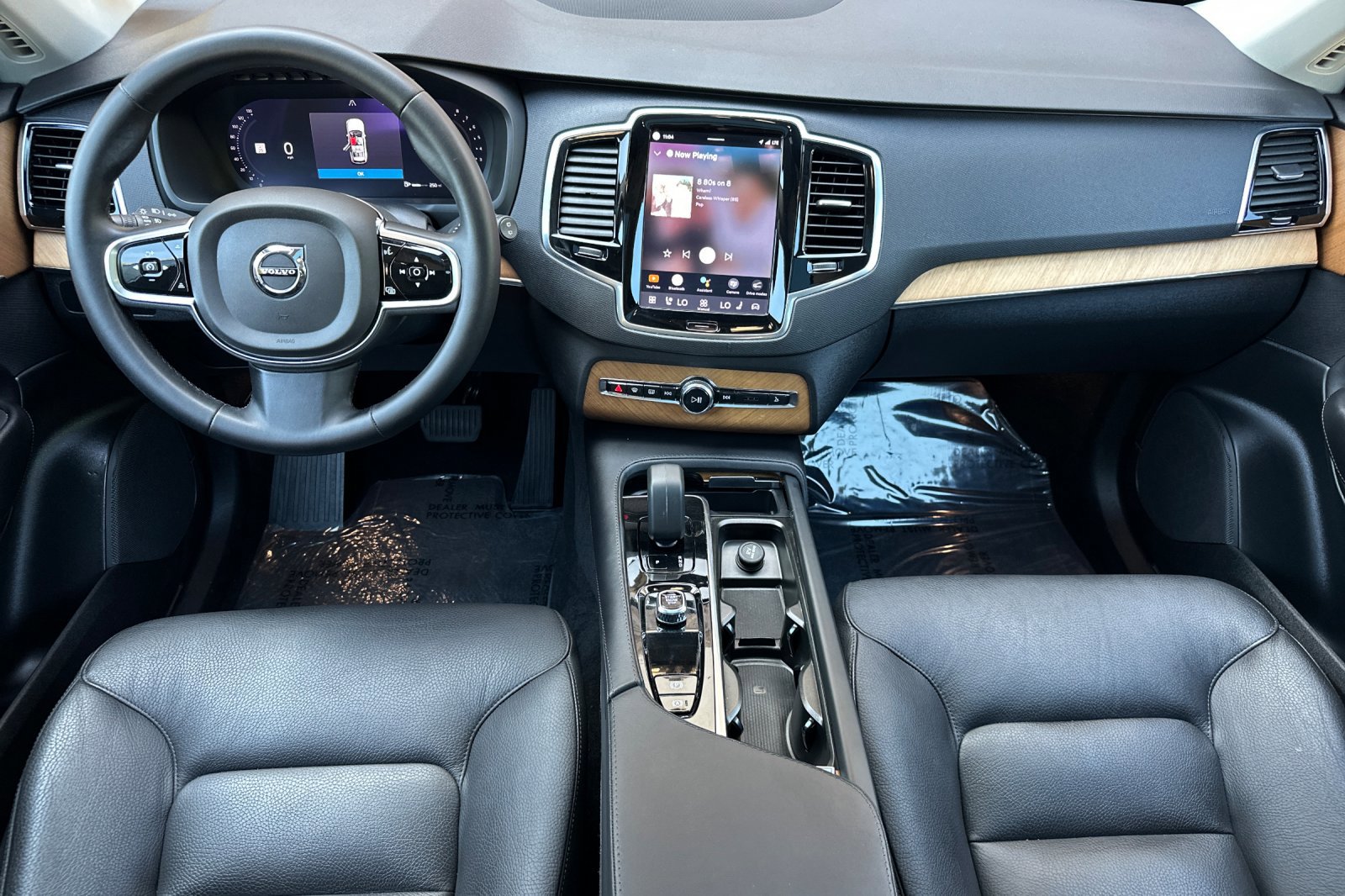 Certified 2023 Volvo XC90 B6 Plus image 15