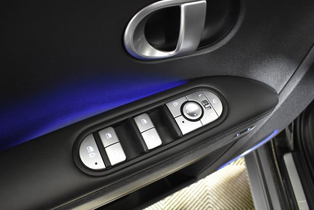 Used 2022 Hyundai Ioniq 5 Limited w/ Cargo Package image 8