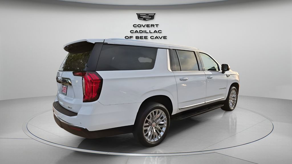 Used 2023 GMC Yukon XL SLT w/ SLT Premium Package image 9