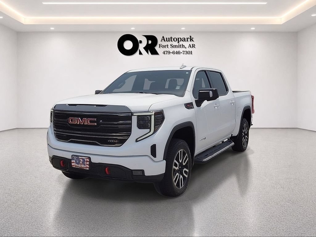 Used 2024 GMC Sierra 1500 AT4 w/ Technology Package AWD/4WD image 2