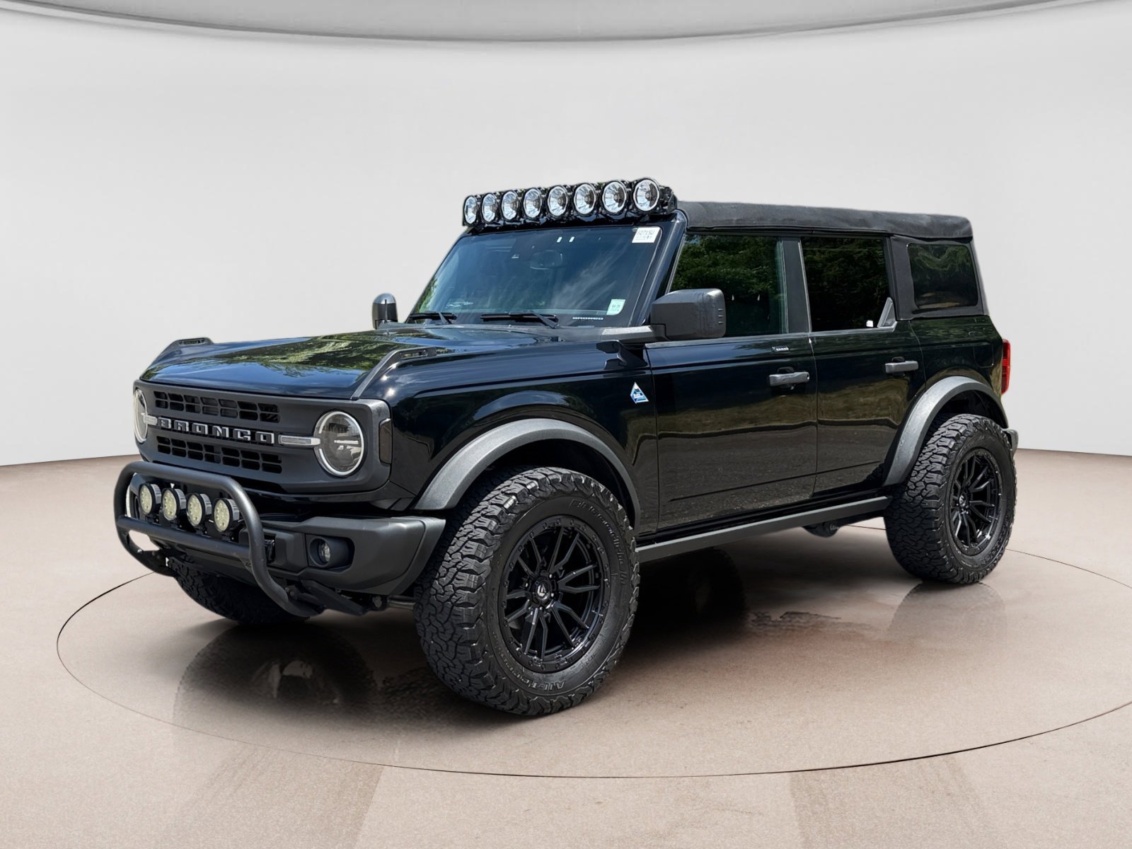 Used 2022 Ford Bronco Black Diamond AWD/4WD image 1