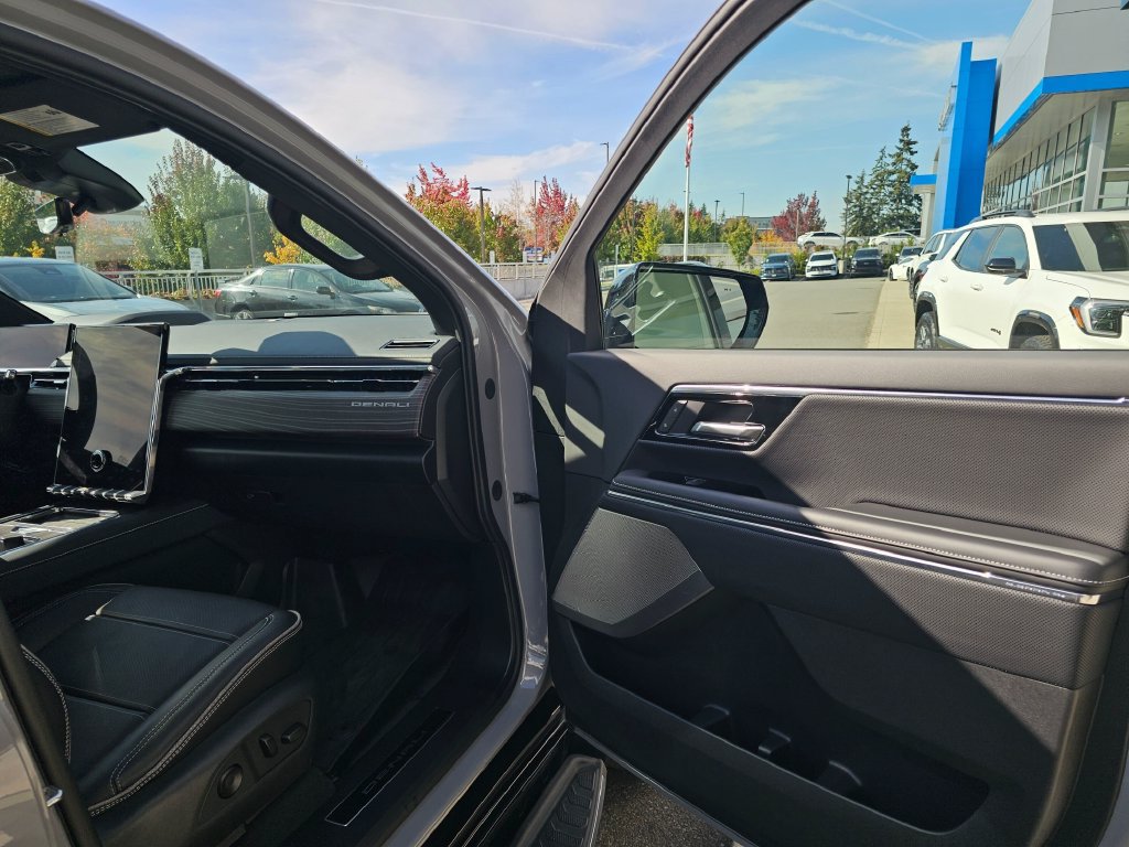 Used 2026 GMC Sierra EV Denali AWD/4WD image 12
