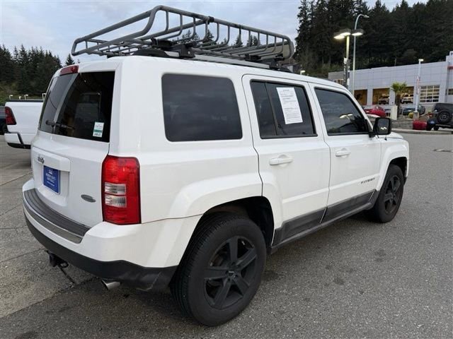 Used 2011 Jeep Patriot Latitude w/ Sun/Sound Group AWD/4WD image 5