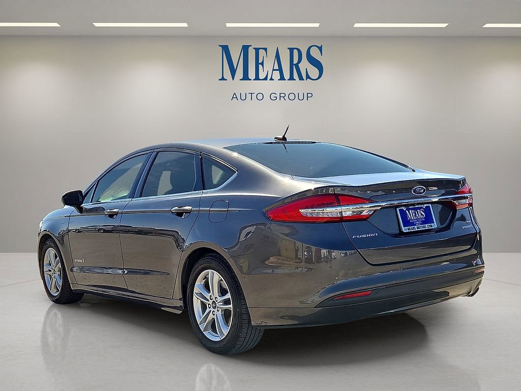 Used 2018 Ford Fusion SE image 3