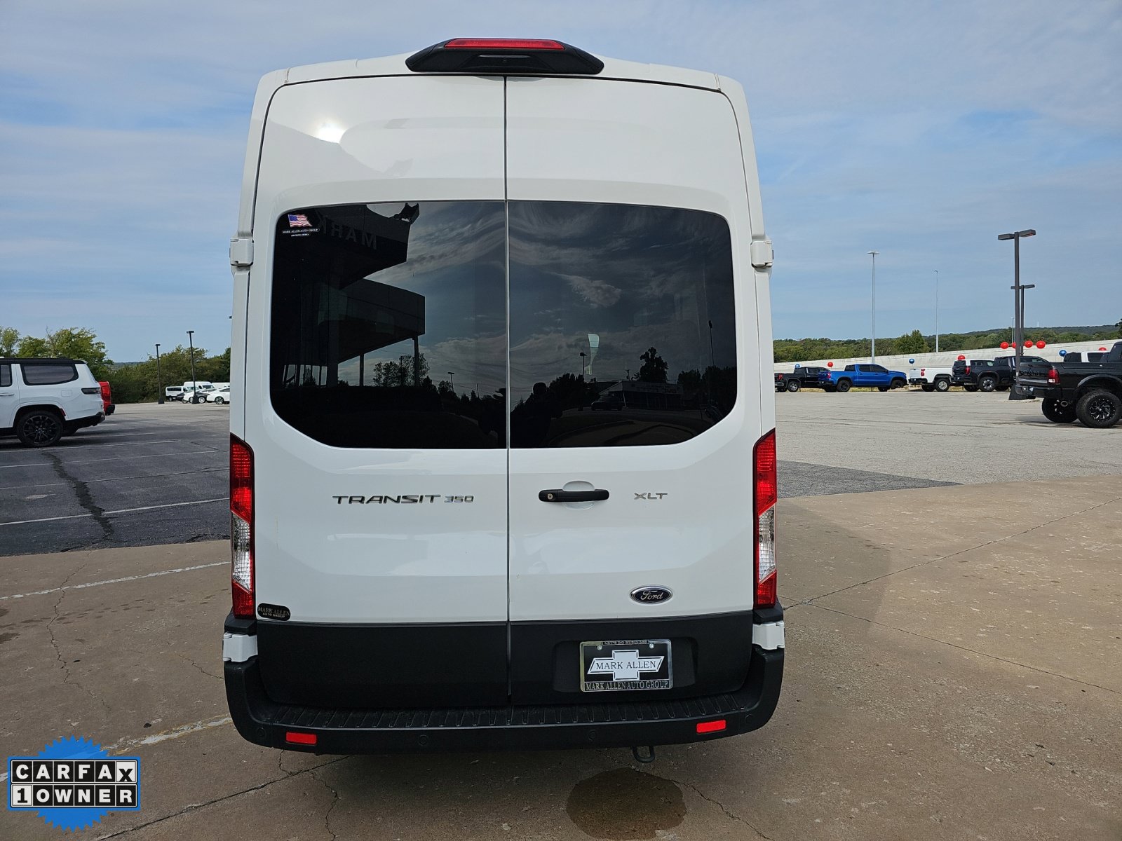 Used 2025 Ford Transit 350 XLT RWD image 5