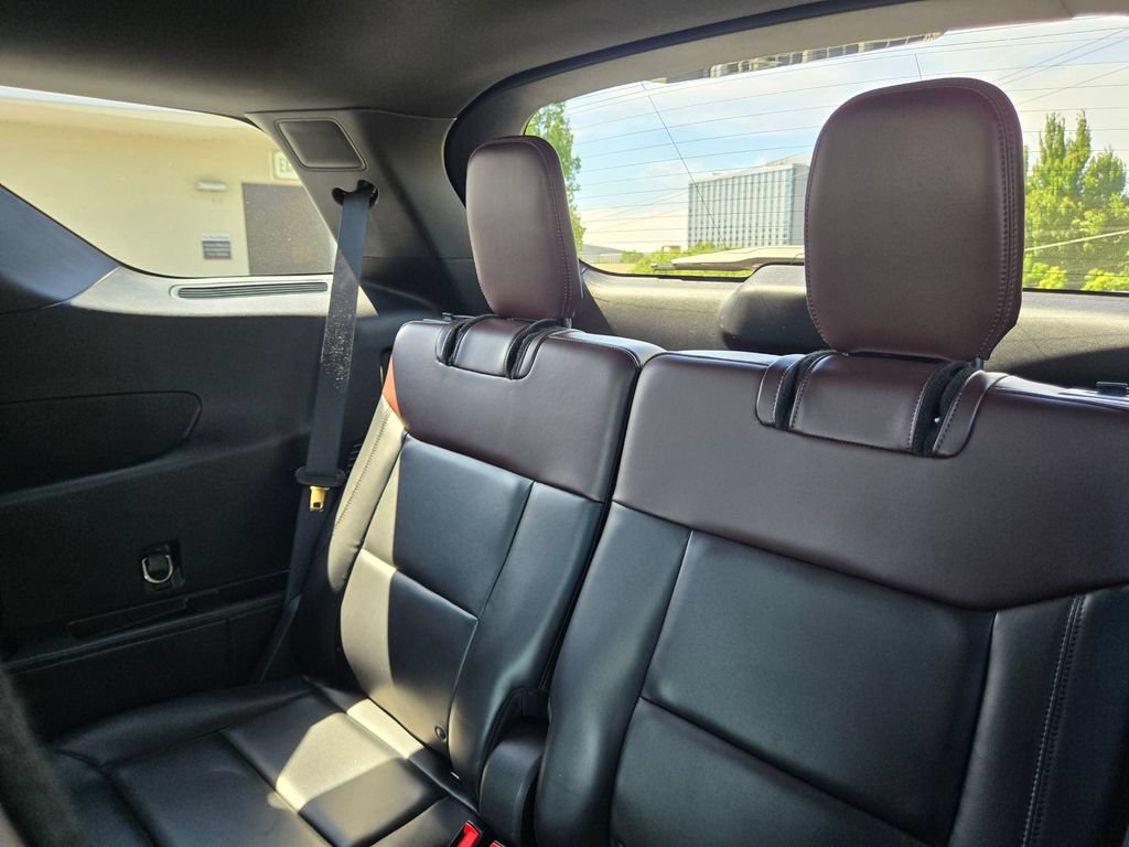 Used 2020 Ford Explorer Platinum w/ Premium Technology Package AWD/4WD image 18