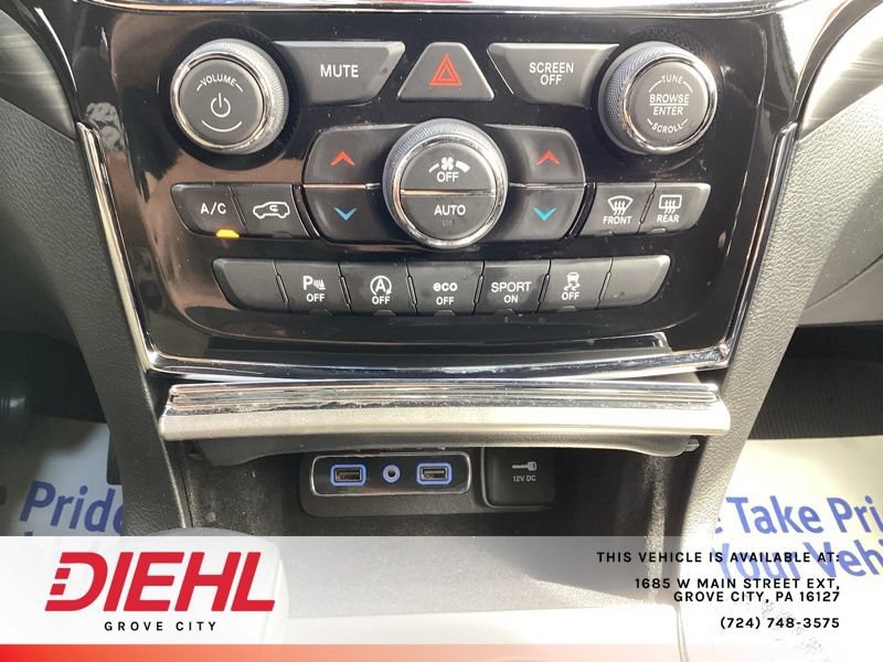 Used 2021 Jeep Grand Cherokee Laredo X AWD/4WD image 36
