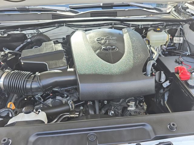Used 2020 Toyota Tacoma TRD Off-Road AWD/4WD image 30
