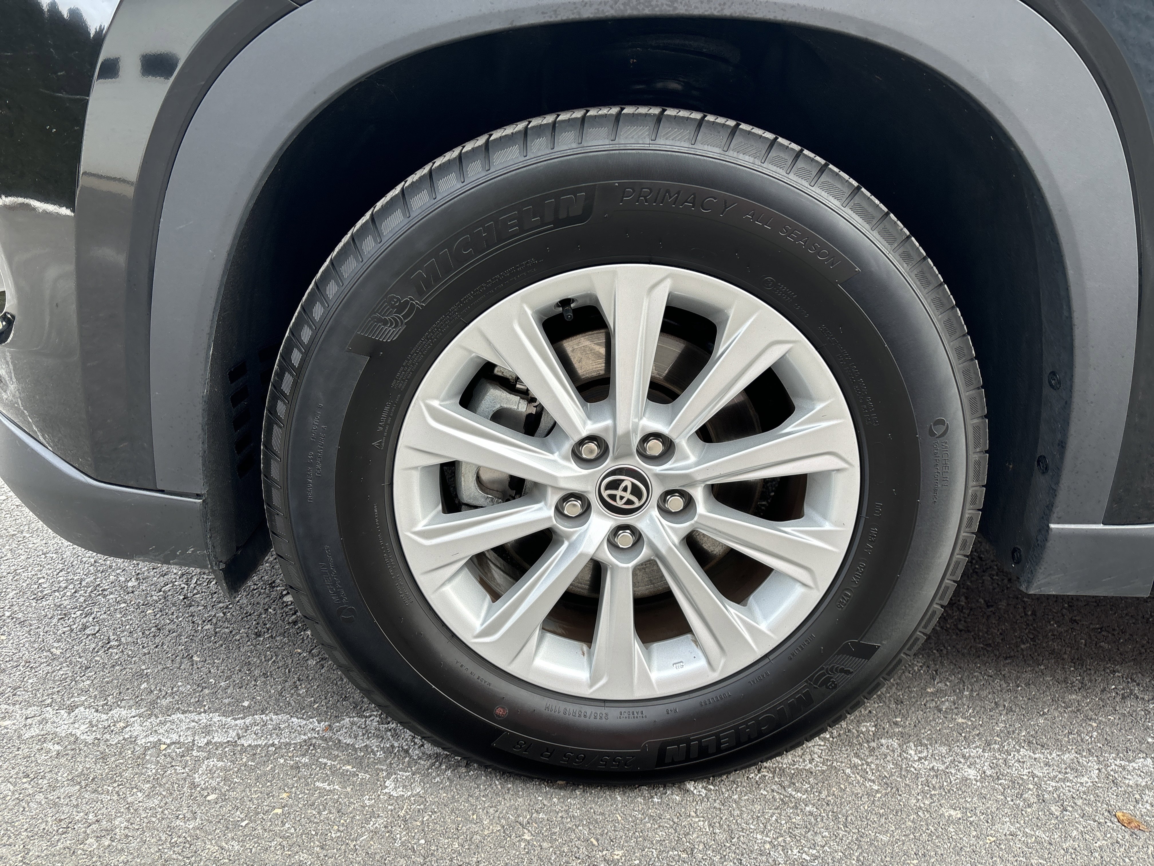 Used 2025 Toyota Grand Highlander AWD image 11