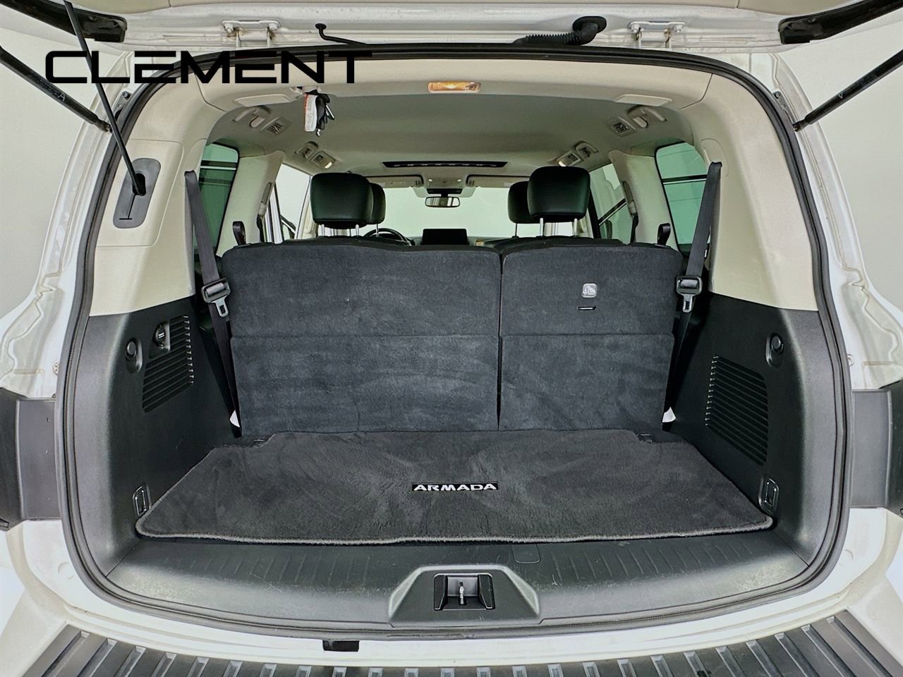 Used 2022 Nissan Armada SL w/ Captain's Chairs Package AWD/4WD image 11