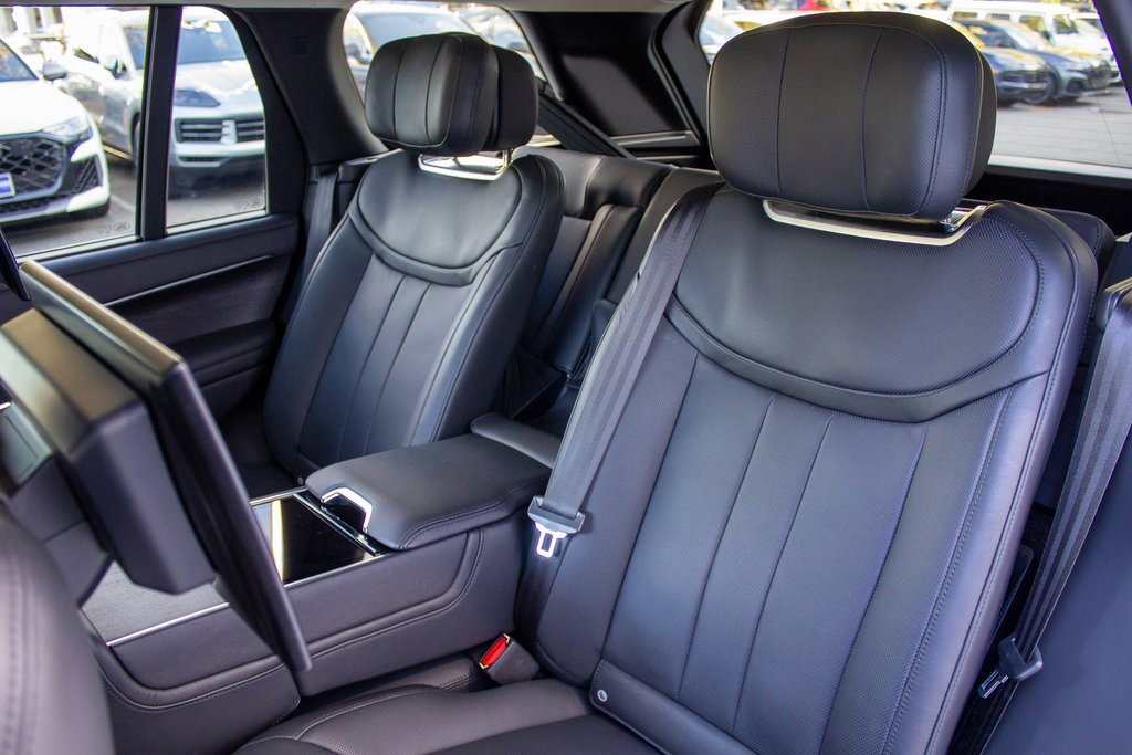 Used 2023 Land Rover Range Rover First Edition image 22