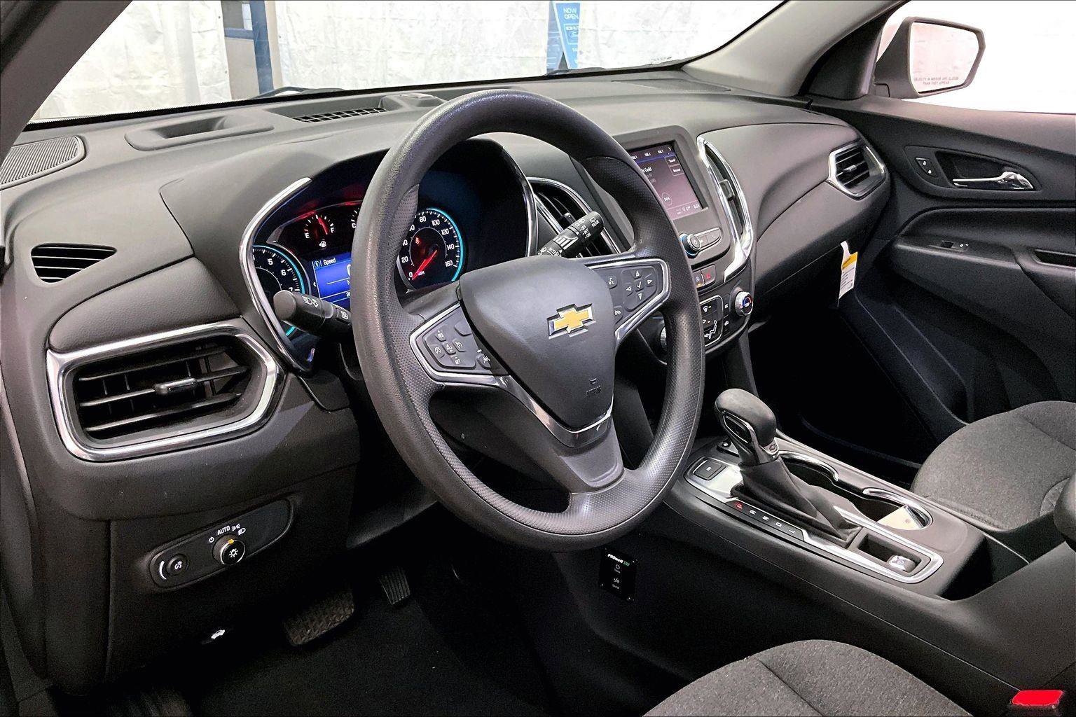 Used 2022 Chevrolet Equinox LT image 12
